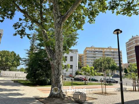 JUNTO À MARINA, CASINO E PRAIA – LOCALIZAÇÃO IMBATÍVEL!