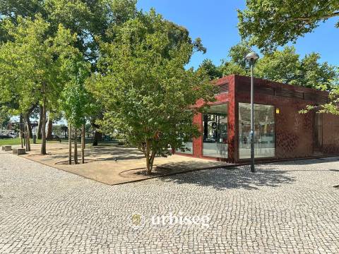 JUNTO À MARINA, CASINO E PRAIA – LOCALIZAÇÃO IMBATÍVEL!