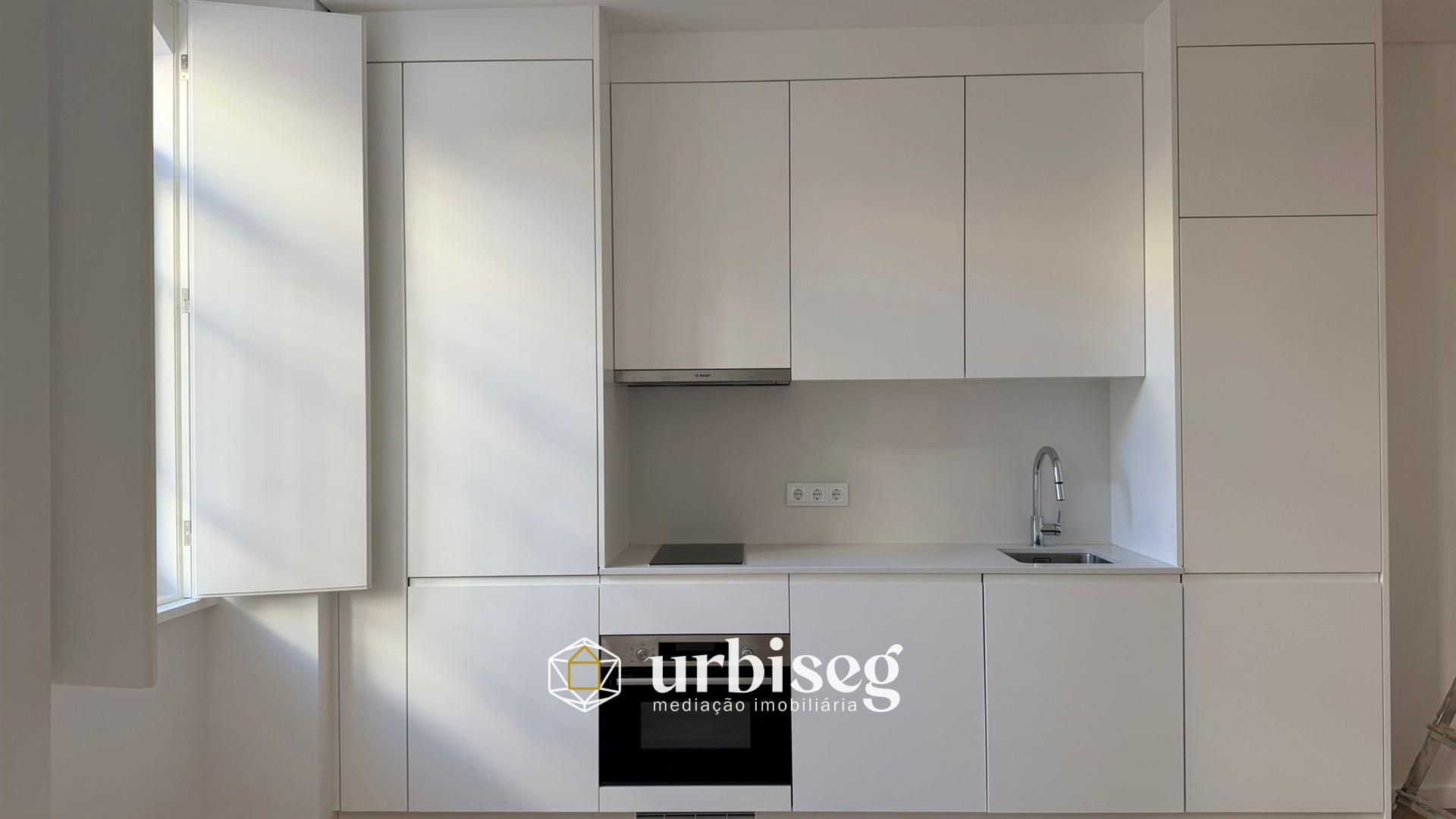 JUNTO À MARINA, CASINO E PRAIA – LOCALIZAÇÃO IMBATÍVEL!