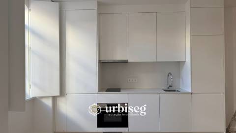 JUNTO À MARINA, CASINO E PRAIA – LOCALIZAÇÃO IMBATÍVEL!