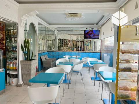 Venda de Comércio em Buarcos – Oportunidade Única na Praia.