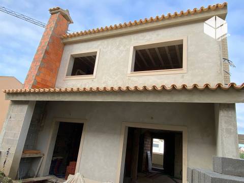 TAVAREDE- Moradia NOVA T3