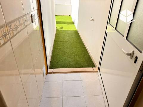CARAS DIREITAS/Jardim de Buarcos_ Apartamento T1K COM TERRAÇO
