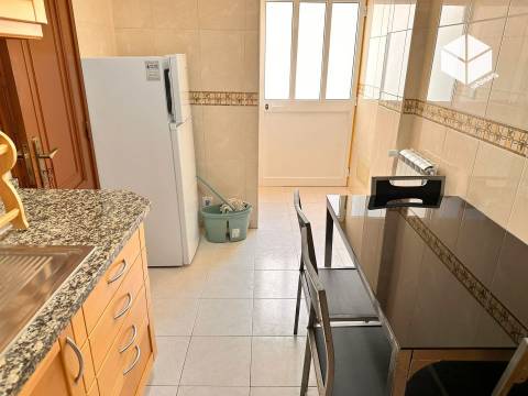 CARAS DIREITAS/Jardim de Buarcos_ Apartamento T1K COM TERRAÇO