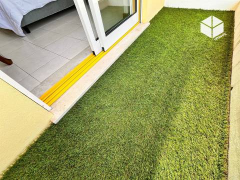 CARAS DIREITAS/Jardim de Buarcos_ Apartamento T1K COM TERRAÇO