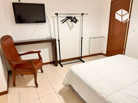 CARAS DIREITAS/Jardim de Buarcos_ Apartamento T1K COM TERRAÇO