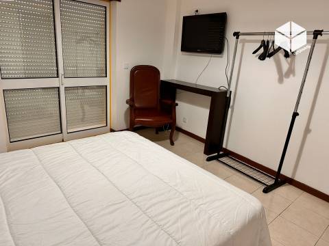 CARAS DIREITAS/Jardim de Buarcos_ Apartamento T1K COM TERRAÇO