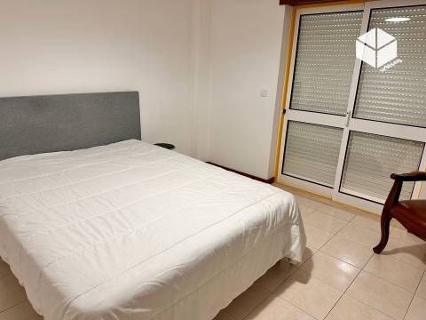 CARAS DIREITAS/Jardim de Buarcos_ Apartamento T1K COM TERRAÇO