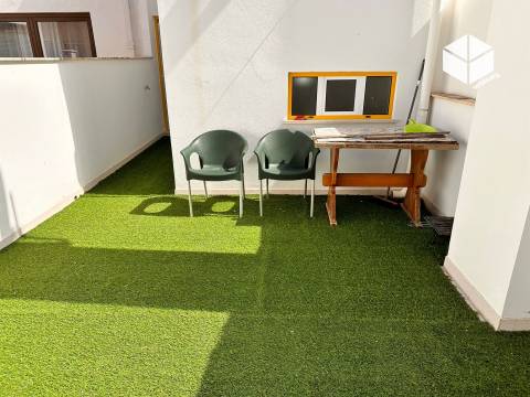 CARAS DIREITAS/Jardim de Buarcos_ Apartamento T1K COM TERRAÇO