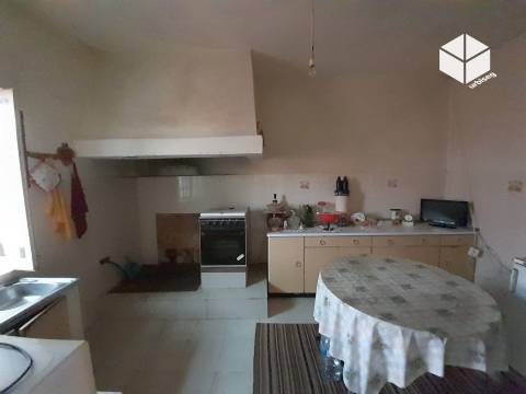 Moradia T3 no centro do Paião- 3112m2