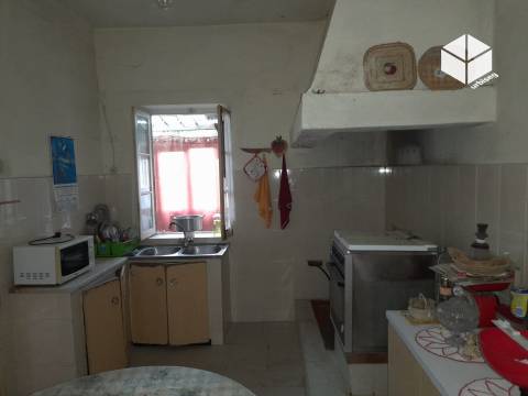 Moradia T3 no centro do Paião- 3112m2