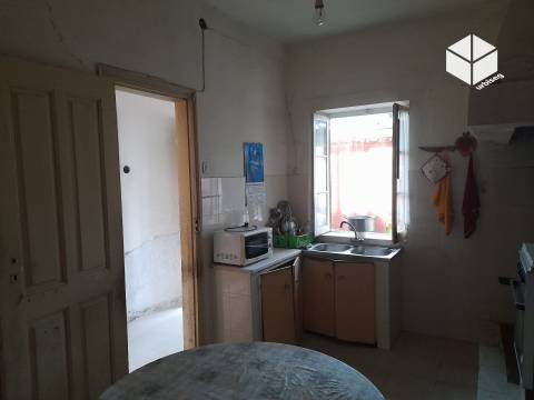 Moradia T3 no centro do Paião- 3112m2