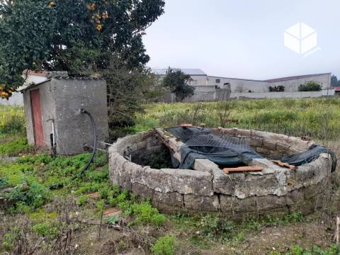 Moradia T3 no centro do Paião- 3112m2