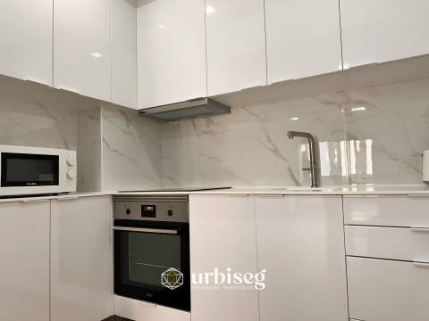 PRIMEIRA LINHA MAR- Avenida de Buarcos