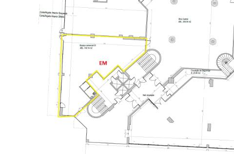 ESPAÇO COMERCIAL _  Ao lado do Casino e do Mercado Municipal da Figueira