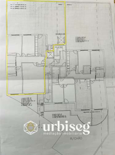 T3 Rés do Chão com Terraço de 138m² – A Sua Casa de Sonho a 500m da Praia