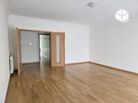 Apartamento T3 com Garagem – Figueira da Foz