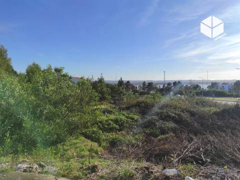 Lote Urbano na Fontela – Oportunidade Única! Vende-se lote urbano com 403m², localizado na Fontela,