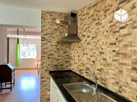 MORADIA T3 COM VISTAS DE MAR NO CABO MONDEGO, VAIS