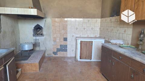 A CASA Nº 28 DA RUA DO BARRO  VALADA – GESTEIRA - SOURE