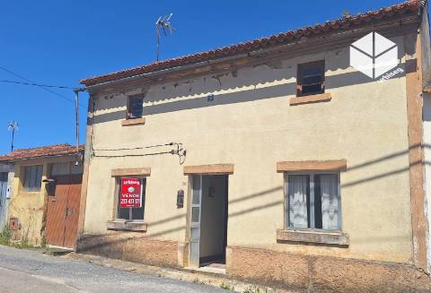 A CASA Nº 28 DA RUA DO BARRO  VALADA – GESTEIRA - SOURE