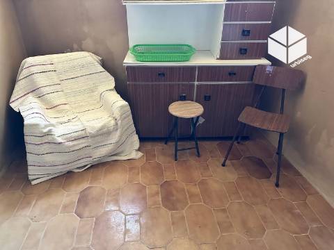 A CASA Nº 28 DA RUA DO BARRO  VALADA – GESTEIRA - SOURE