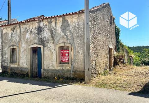 VALADA / GESTEIRA – PROPRIEDADE COM  1.297 m²