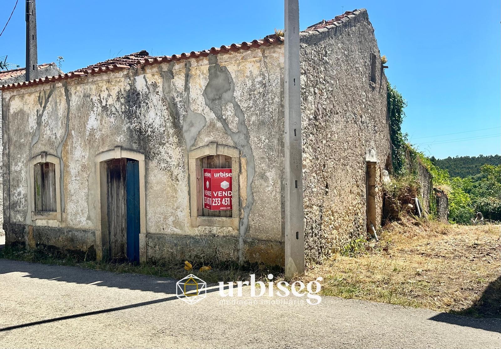 Propriedade para Reabilitação em Gesteira, Soure | Urbiseg Imobiliária