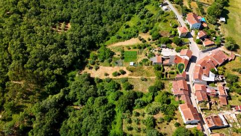 Propriedade para Reabilitação em Gesteira, Soure | Urbiseg Imobiliária