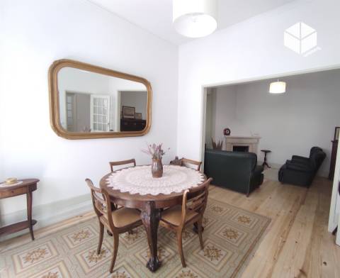 MORADIA DE TRAÇA ANTIGA NO BAIRRO NOVO – FIGUEIRA DA FOZ