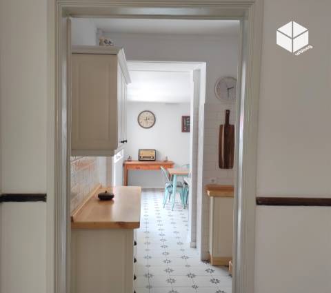 MORADIA DE TRAÇA ANTIGA NO BAIRRO NOVO – FIGUEIRA DA FOZ