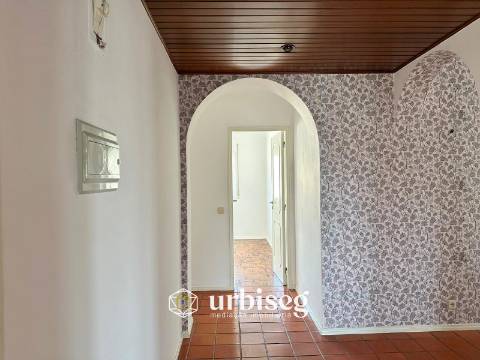 APARTAMENTO T4 COM GARAGEM DUPLA E ARRUMO – TAVAREDE, FIGUEIRA DA FOZ