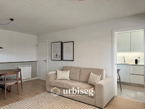 EXPERIÊNCIA DE CONFORTO E ELEGÂNCIA A 20 METROS DA MARGINAL DE BUARCOS