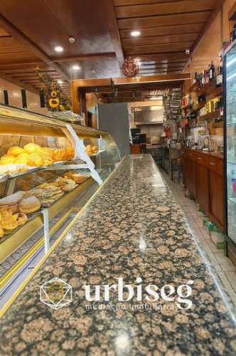 UM(A) IMPÉRIO DE HISTÓRIAS PARA TRESPASSE