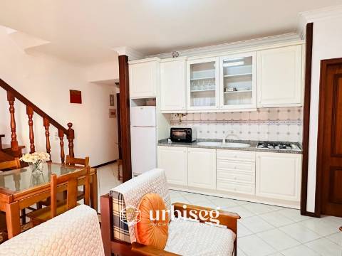 VIVA COM VISTA, SINTA A PRAIA – T1 DUPLEX NA ZONA MAIS NOBRE DA FIGUEIRA