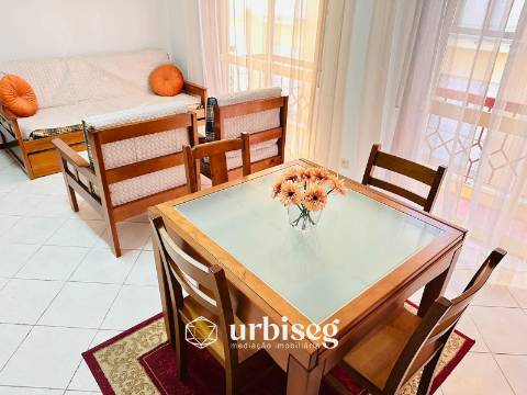 VIVA COM VISTA, SINTA A PRAIA – T1 DUPLEX NA ZONA MAIS NOBRE DA FIGUEIRA