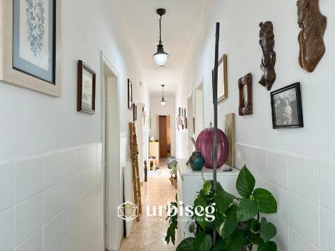 Moradia com Piscina e Anexos T1 na Cova Gala – A 400m da Praia | Figueira da Foz