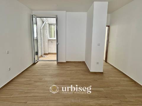 ARRENDA-SE T1 COM 78 M² NA RUA DAS ROSAS – BAIXA DA CIDADE, FIGUEIRA DA FOZ