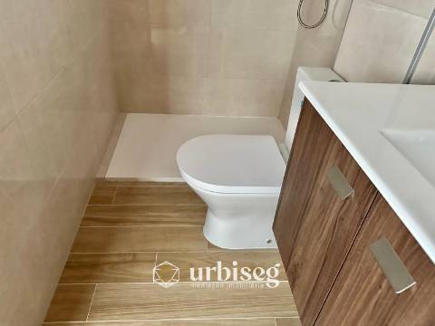 ARRENDA-SE T1 COM 78 M² NA RUA DAS ROSAS – BAIXA DA CIDADE, FIGUEIRA DA FOZ