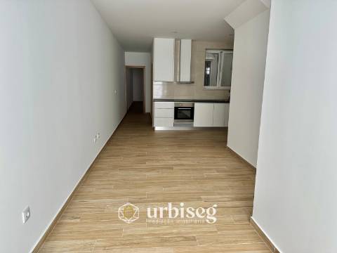 ARRENDA-SE T1 COM 78 M² NA RUA DAS ROSAS – BAIXA DA CIDADE, FIGUEIRA DA FOZ