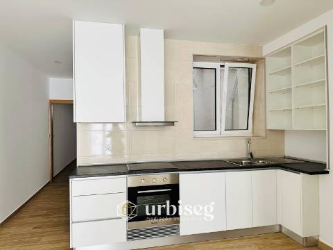 ARRENDA-SE T1 COM 78 M² NA RUA DAS ROSAS – BAIXA DA CIDADE, FIGUEIRA DA FOZ