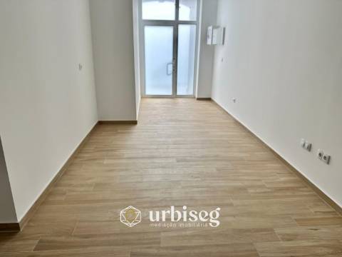 ARRENDA-SE T1 COM 78 M² NA RUA DAS ROSAS – BAIXA DA CIDADE, FIGUEIRA DA FOZ