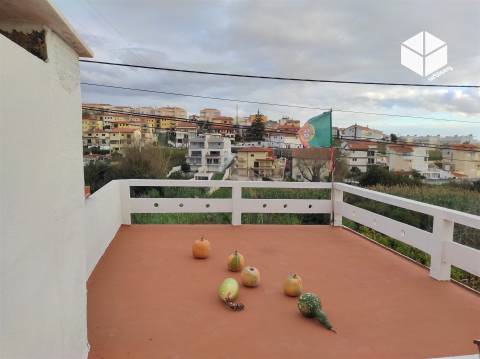 Moradia T1+2 em Vais, Buarcos – Viver entre a Serra e o Mar