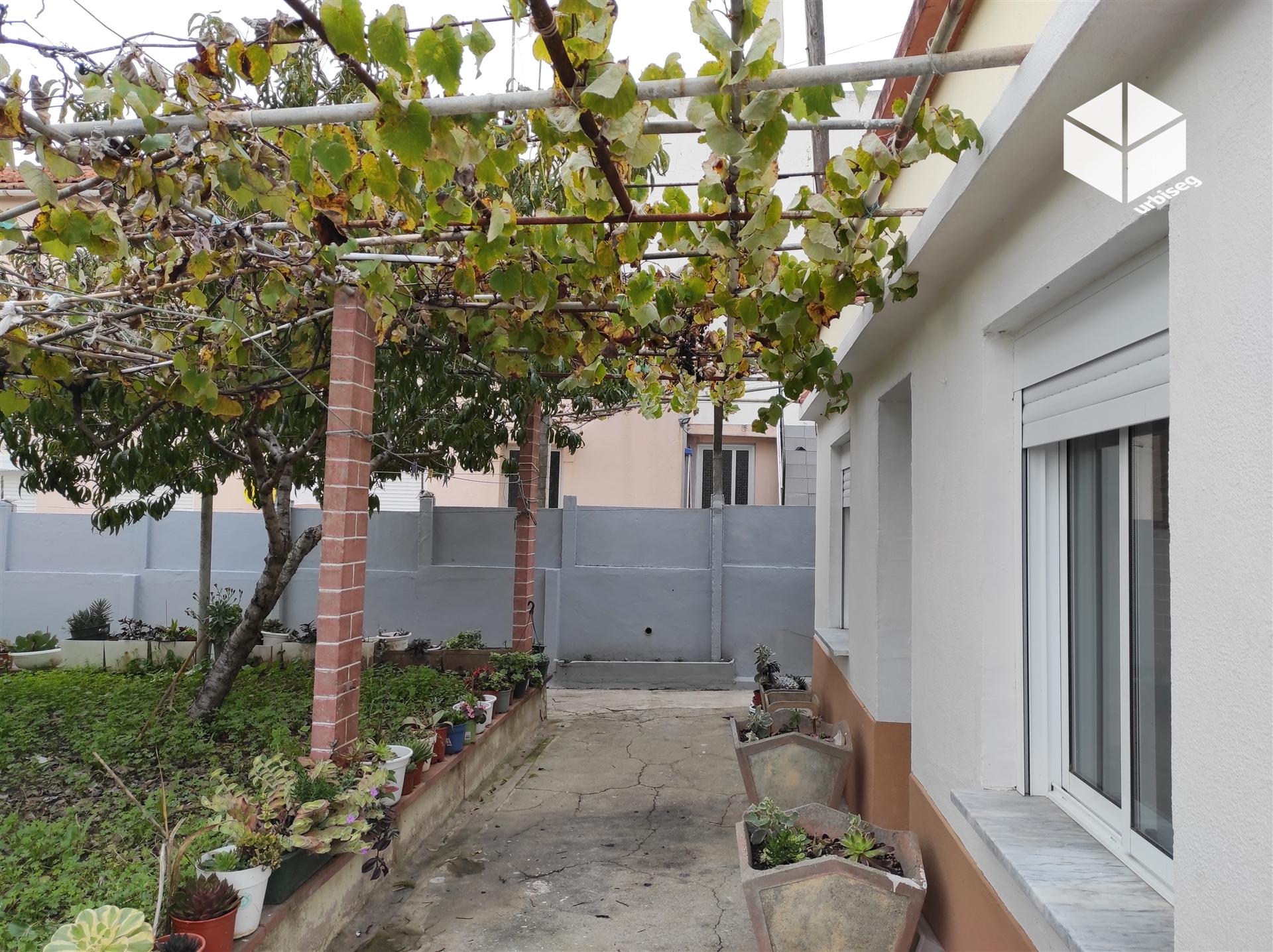 Moradia T1+2 em Vais, Buarcos – Viver entre a Serra e o Mar