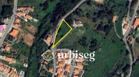 TERRENO RÚSTICO COM 1.739 M² – RUA DA EMIDE, BUARCOS