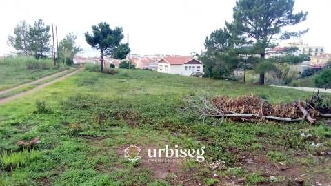 TERRENO RÚSTICO COM 1.739 M² – RUA DA EMIDE, BUARCOS