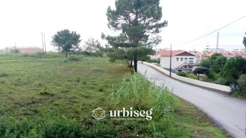 TERRENO RÚSTICO COM 1.739 M² – RUA DA EMIDE, BUARCOS