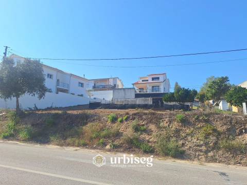 TERRENO RÚSTICO URBANIZÁVEL COM 802 M² – CARRITOS, FIGUEIRA DA FOZ