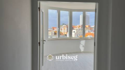 BAIRRO NOVO / VISTA CASINO E RIO – FIGUEIRA DA FOZ - 6º ANDAR