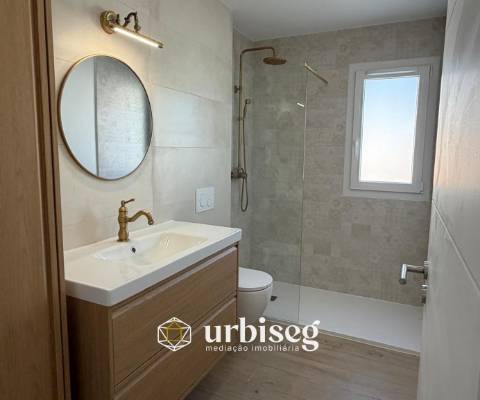 5 quartos | 2 pisos | Jardim e terraço | Escritório independente | Garagem